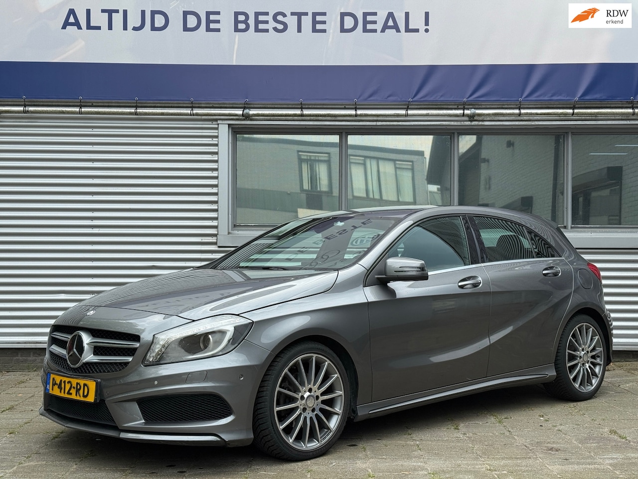 Mercedes-Benz A-klasse - 180 Ambition AMG l Harman Kardon l Navi l Xenon l Alcantara l Cruise l Cimate l - AutoWereld.nl