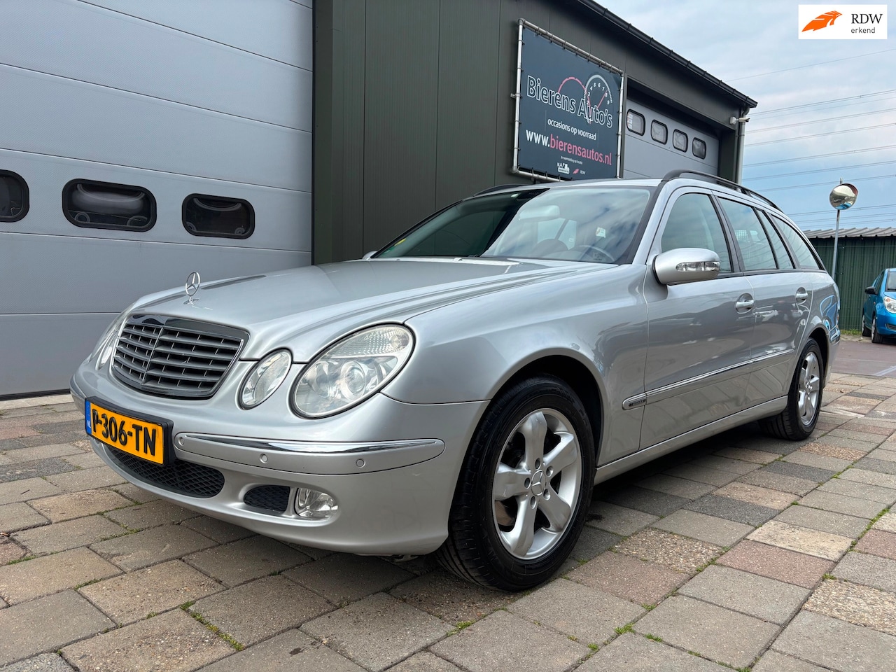 Mercedes-Benz E-klasse Combi - 240 Elegance Aut S-dak Navi Leder Cruise - AutoWereld.nl