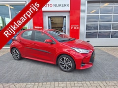 Toyota Yaris - 1.5 Hybrid Dynamic met parkeersensoren voor en achter