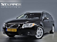 Volvo V70 - 2.5T 200pk 5-Cil. Automaat Momentum Navigatie/Leer/Bluetooth/Climate/Stoelverw./Lmv17"