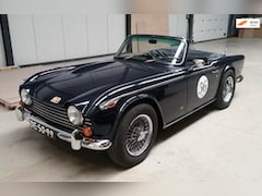 Triumph TR2 - UNIEK | FULL BODY OFF RESTAURATIE |