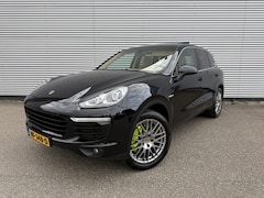 Porsche Cayenne - 3.0 S E-Hybrid NAP 1e eigenaar BTW Pano Leer Camera Nette staat