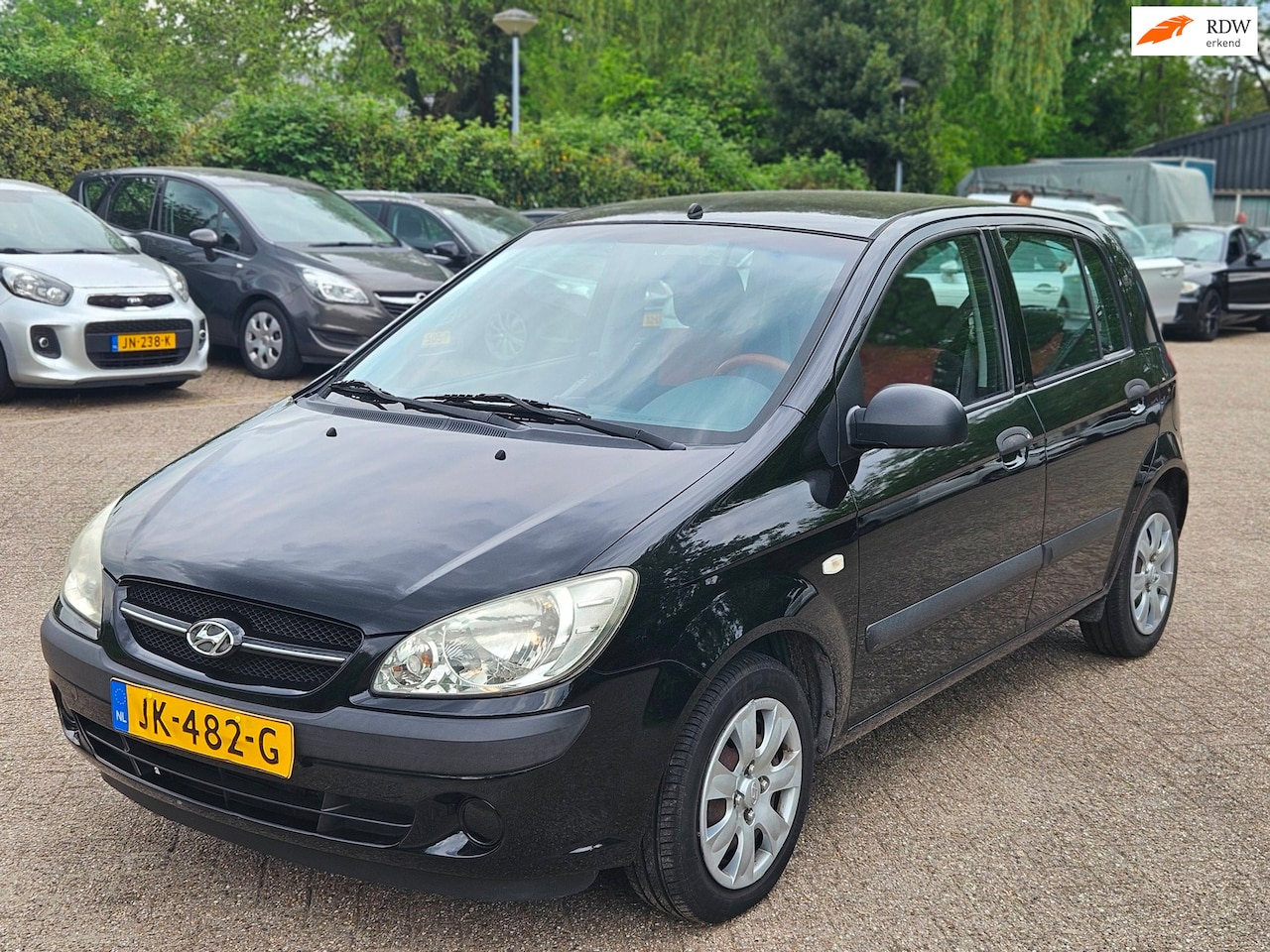 Hyundai Getz - 1.1i Active Young|AIRCO|elektrische ramen|5 Deurs|4 Nieuwe banden| - AutoWereld.nl