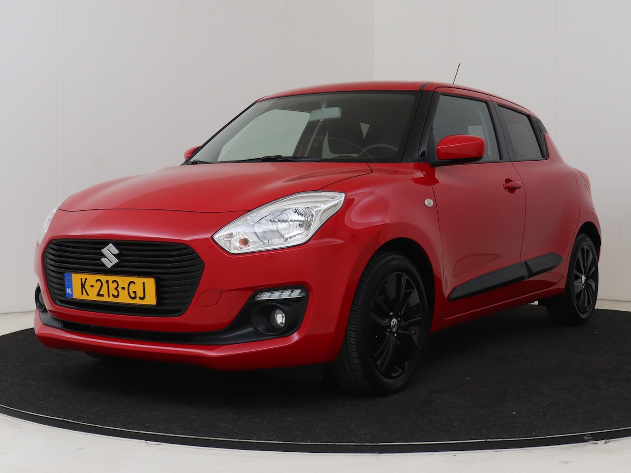 Suzuki Swift - 1.2 Select Smart Hybrid | Stroelverwarming | LM velgen | - AutoWereld.nl