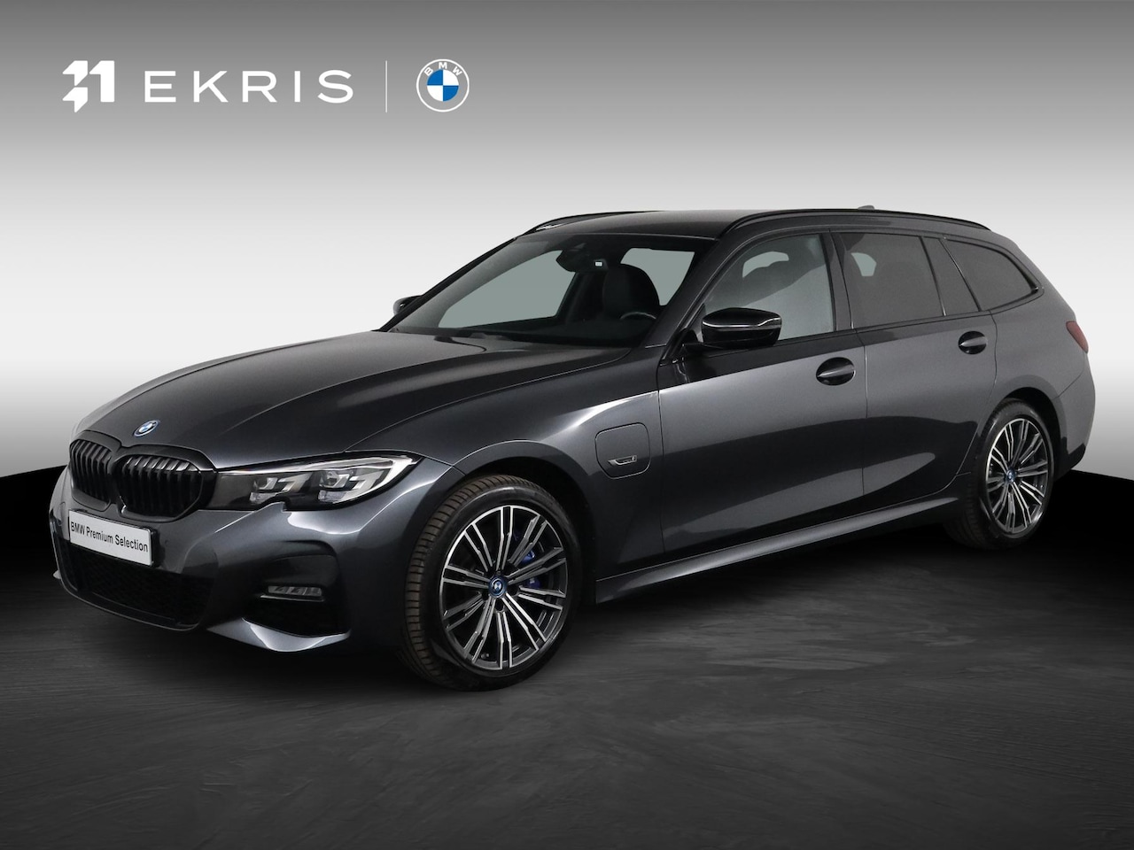 BMW 3-serie Touring - 330e xDrive | M sportpakket | Stoelverwarming | Driving Assistant | M Adaptief onderstel | - AutoWereld.nl