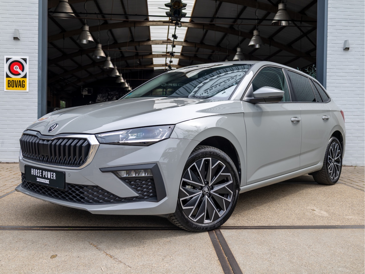Skoda Scala - 1.0 TSI Business Edition Nardo *ACC | Stuur- & Stoelverwarming | Keyless | Clima | Navi | - AutoWereld.nl