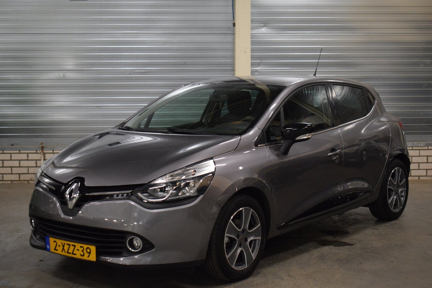 Renault Clio - 0.9 TCe ECO Night&Day + Navigatie|Bluetooth|Cruise |Control|Parkeersensoren| - AutoWereld.nl