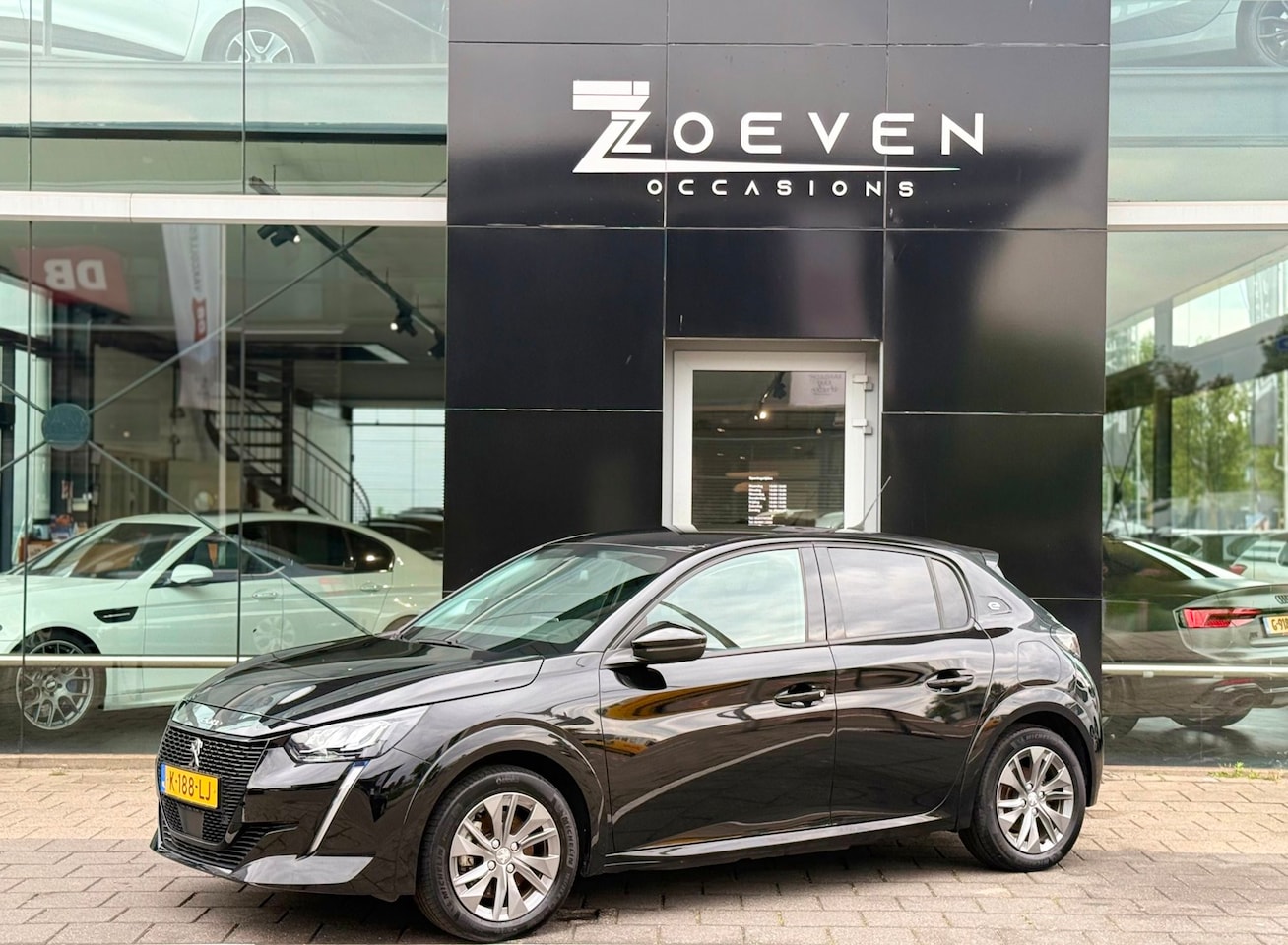 Peugeot e-208 - EV Blue Lease Allure 50 kWh - AutoWereld.nl