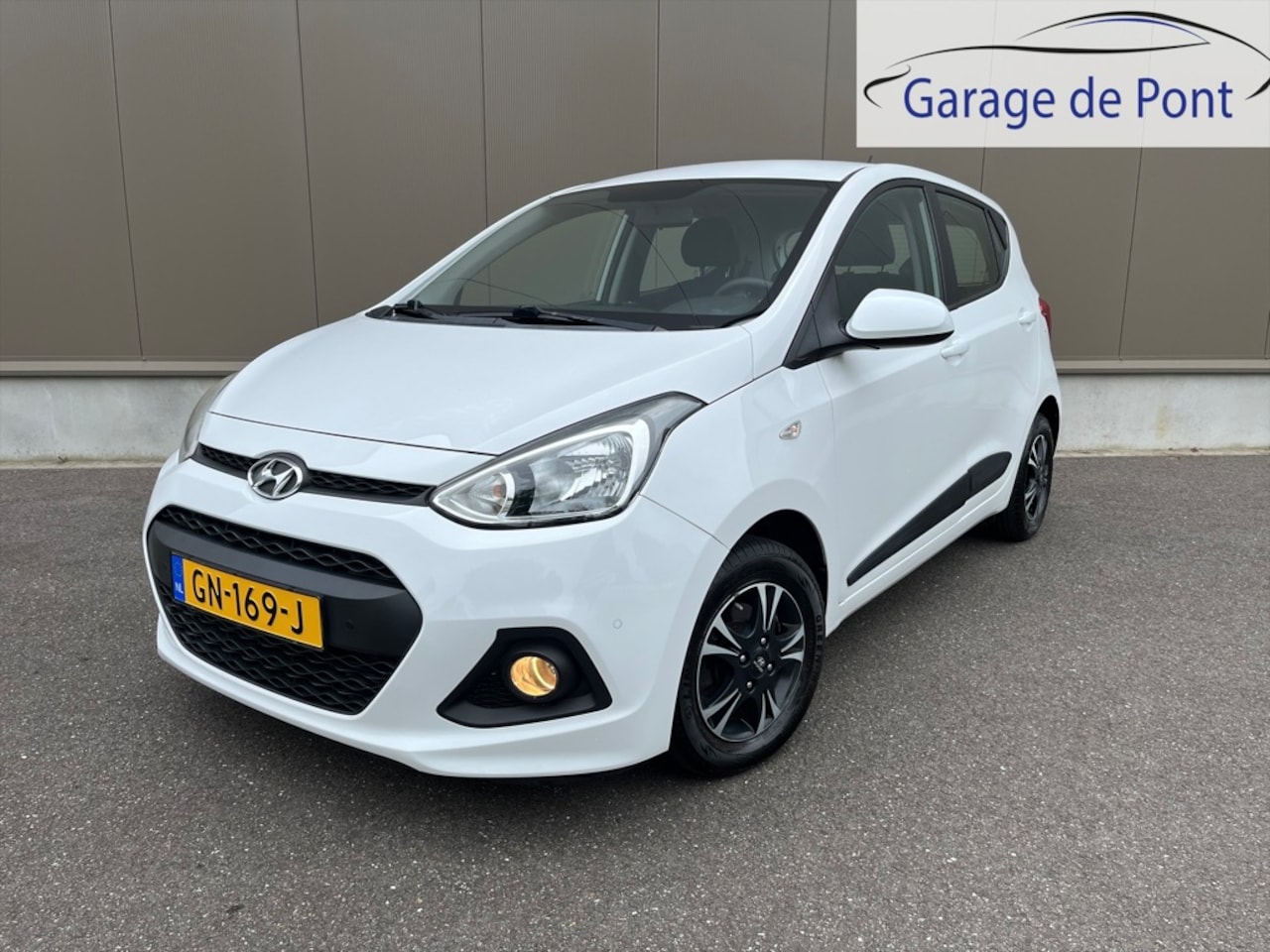Hyundai i10 - 1.0i i-Motion Comfort 1.0i i-Motion Comfort, climate control, parkeersensoren, cruise control - AutoWereld.nl