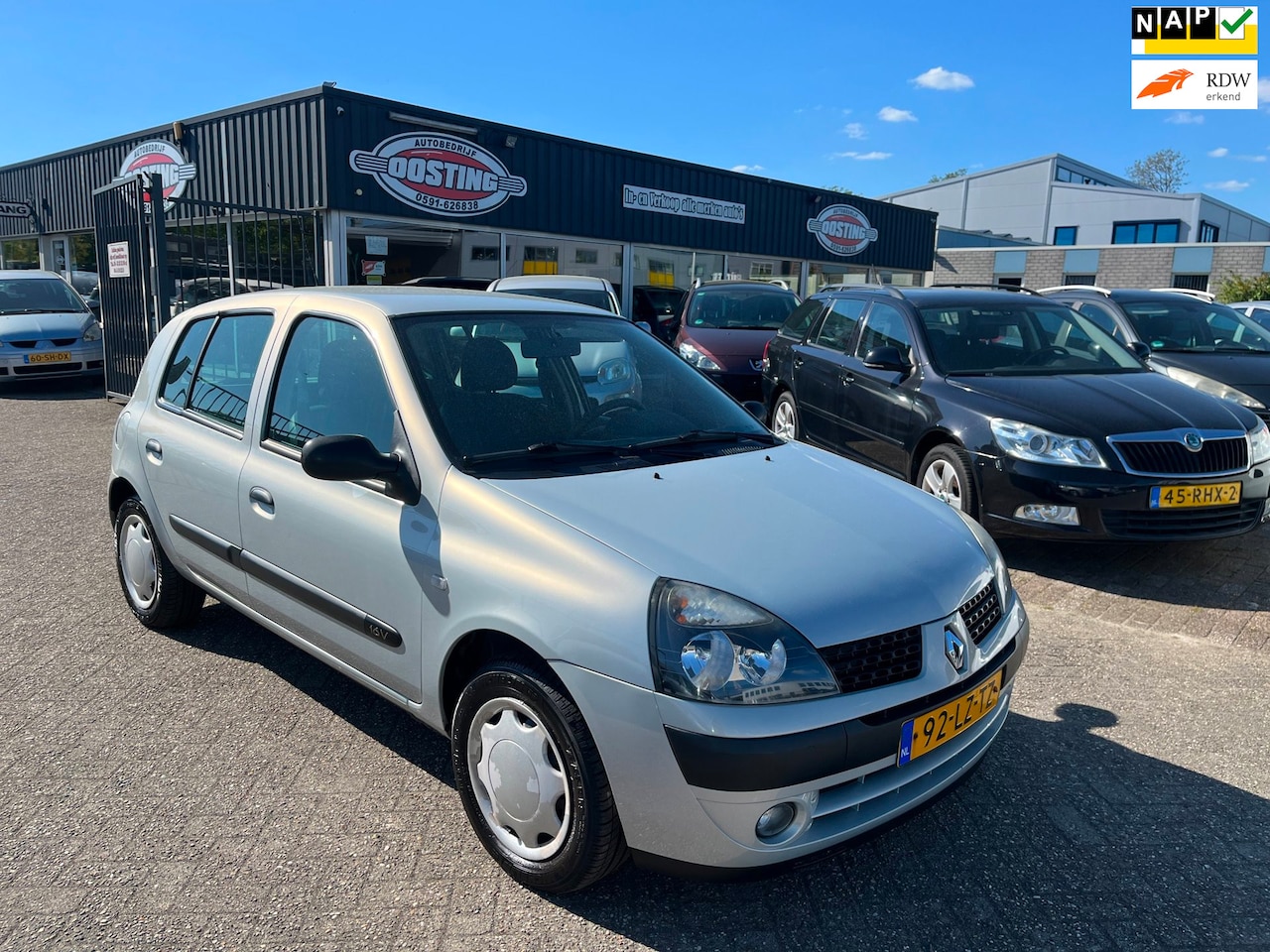 Renault Clio - 1.2-16V Dynamique(st-bekr,airco,5drs,138dkmbj03,1699,-) - AutoWereld.nl