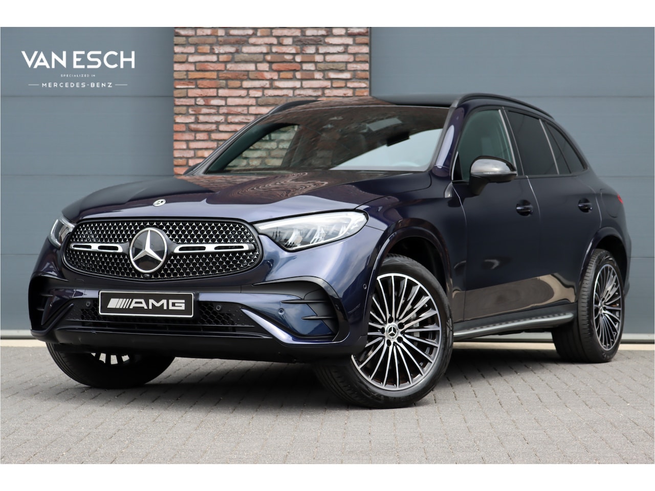 Mercedes-Benz GLC-klasse - 400e 4MATIC AMG Line Aut9 | Distronic Pro | Memory | Trekhaak | Verwarmd Stuurwiel | Panor - AutoWereld.nl