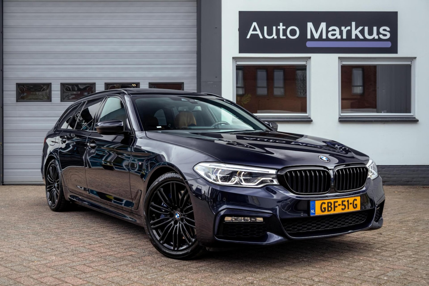 BMW 5-serie Touring - 540i xDrive 3X M-Sport|Pano|Ventilatie|HUD|Comfortstoelen|Trekhaak|Adaptive LED|M Sport re - AutoWereld.nl