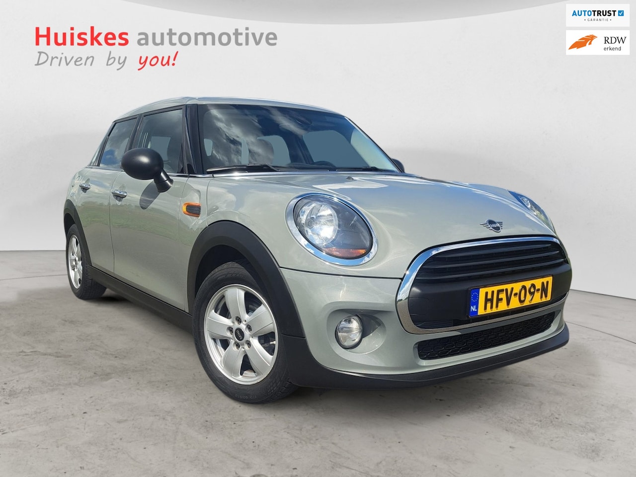 MINI One - Mini 1.5 Salt 5-deurs/Airco/PDC/Dealer onderhouden - AutoWereld.nl