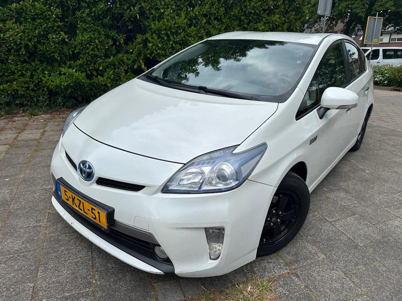 Toyota Prius - PLUG IN HYBRIDE, RIJDT PERFECT MET EVT NIEUW JAAR APK! - AutoWereld.nl