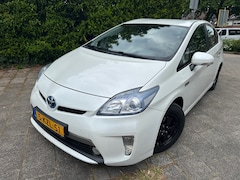 Toyota Prius - PLUG IN HYBRIDE, RIJDT PERFECT MET EVT NIEUW JAAR APK