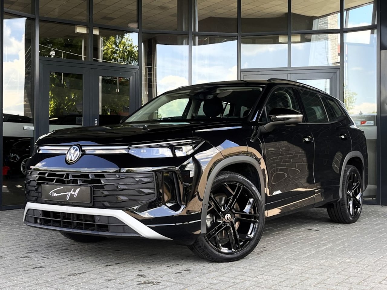 Volkswagen Tayron - 1.5 EHYBRID 150 KW LIFE - TREKH. - 20 INCH - AutoWereld.nl