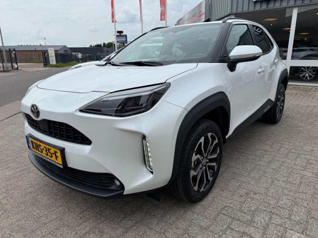 Toyota Yaris Cross - 1.5 Hybrid 130 Dynamic Rijklaar met Garantie - AutoWereld.nl