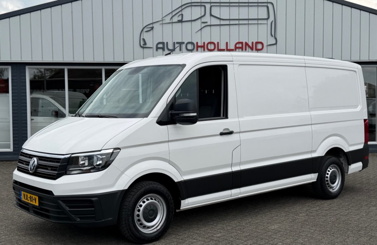 Volkswagen Crafter - 2.0 TDI 75KW 102PK L3H2 EURO 6 AIRCO/ CRUISE CONTROL/ BIJRIJDERSBANK/ 100% DEALERONDERHOUD - AutoWereld.nl