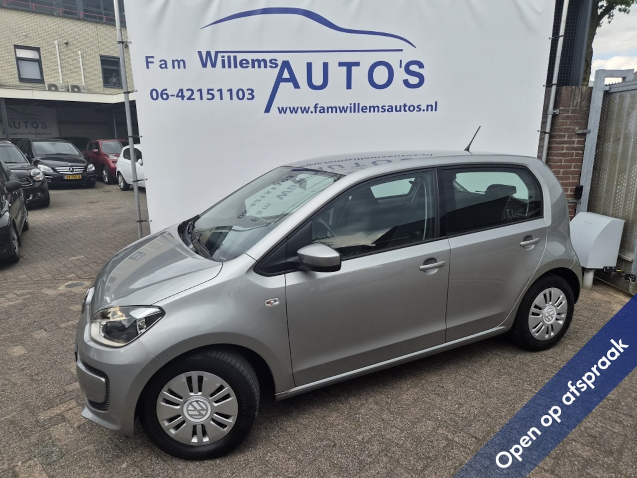 Volkswagen Up! - 1.0 move up! BlueM. 5 drs Airco Navi Nap - AutoWereld.nl
