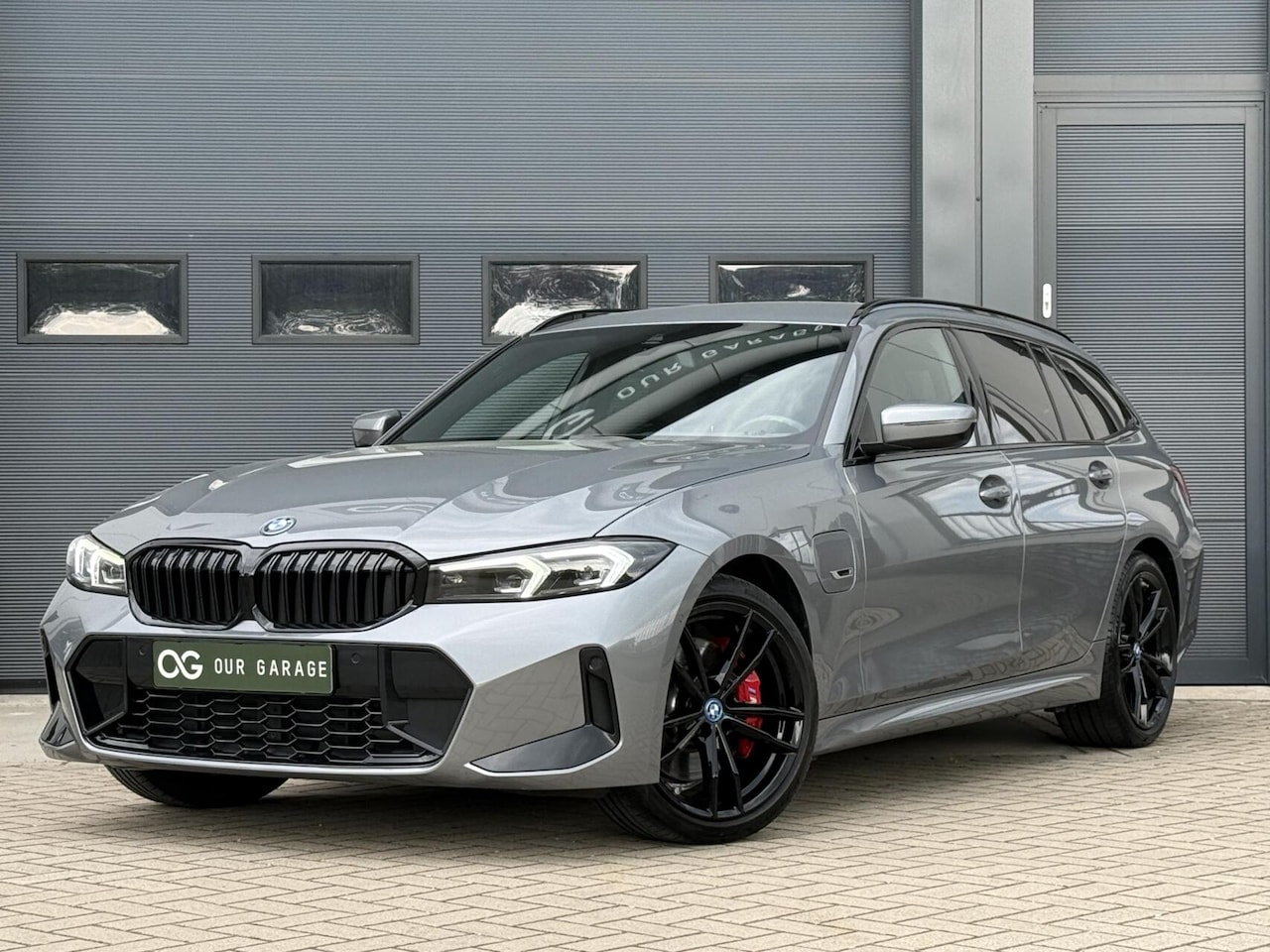 BMW 3-serie Touring - 320e M-Sport Pro|Head Up|Camera|19'' - AutoWereld.nl