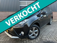 Toyota RAV4 - 2.0 Style 4WD / NAP / Trekhaak / Achteruitrijcamera