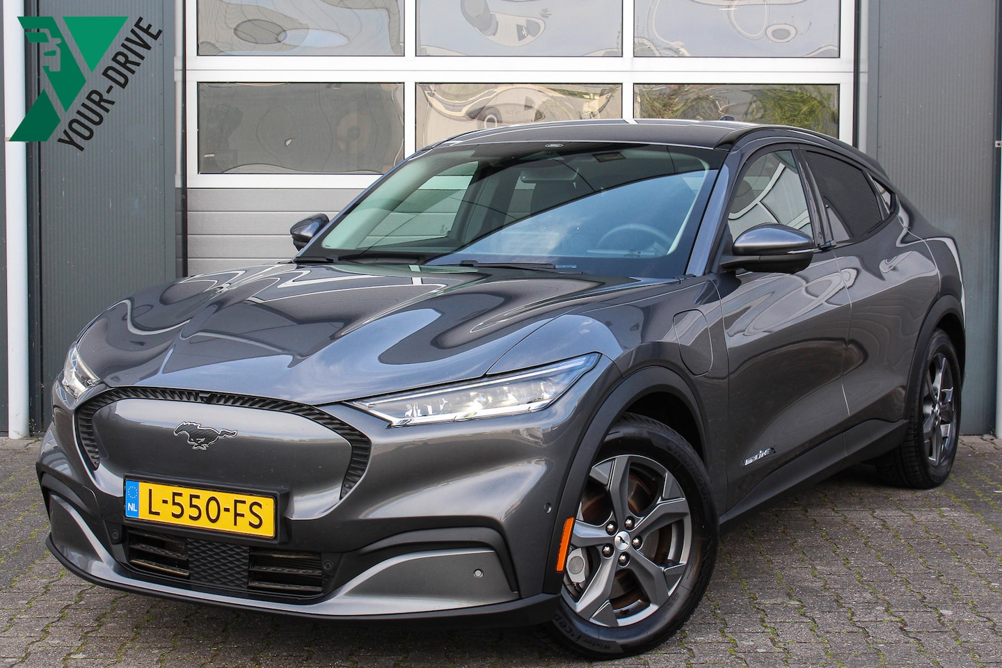 Ford Mustang Mach-E - Extended RWD 98 kWh | 12 Mnd. Garantie & SOH 95% | Nette Nederlandse Ford met historie (De - AutoWereld.nl