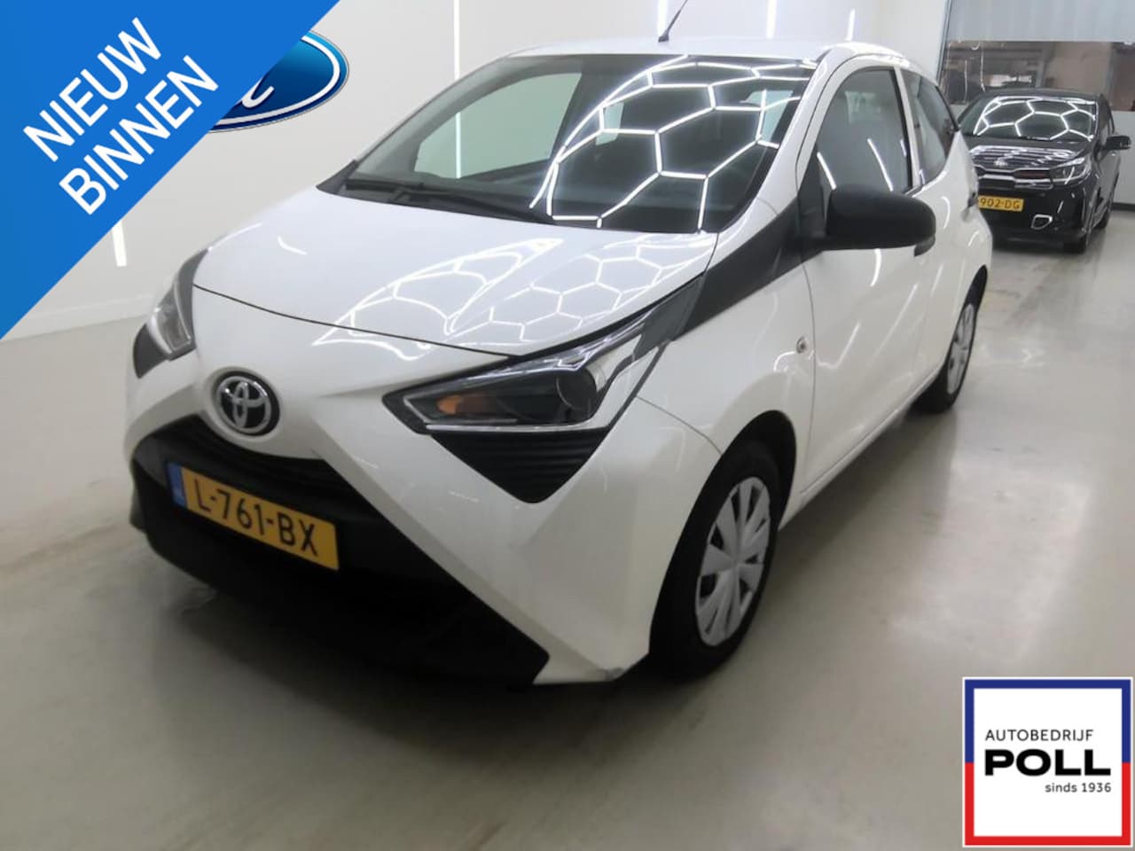 Toyota Aygo - 1.0 VVT-i x-Fun Airconditioning Bluetooth LED 5drs NL-Auto Dealeronderhouden - AutoWereld.nl