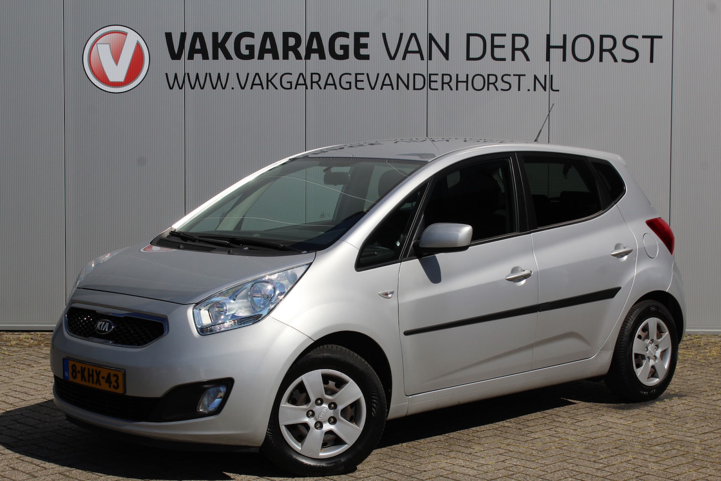 Kia Venga - 1.4-90pk CVVT Plus Pack. Kwalitatief erg goede wagen voor jaren zorgeloos rijplezier Airco - AutoWereld.nl