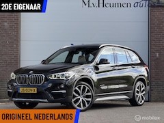 BMW X1 - sDrive20i High Executive Pano Trekhaak Head UP Sportstoelen