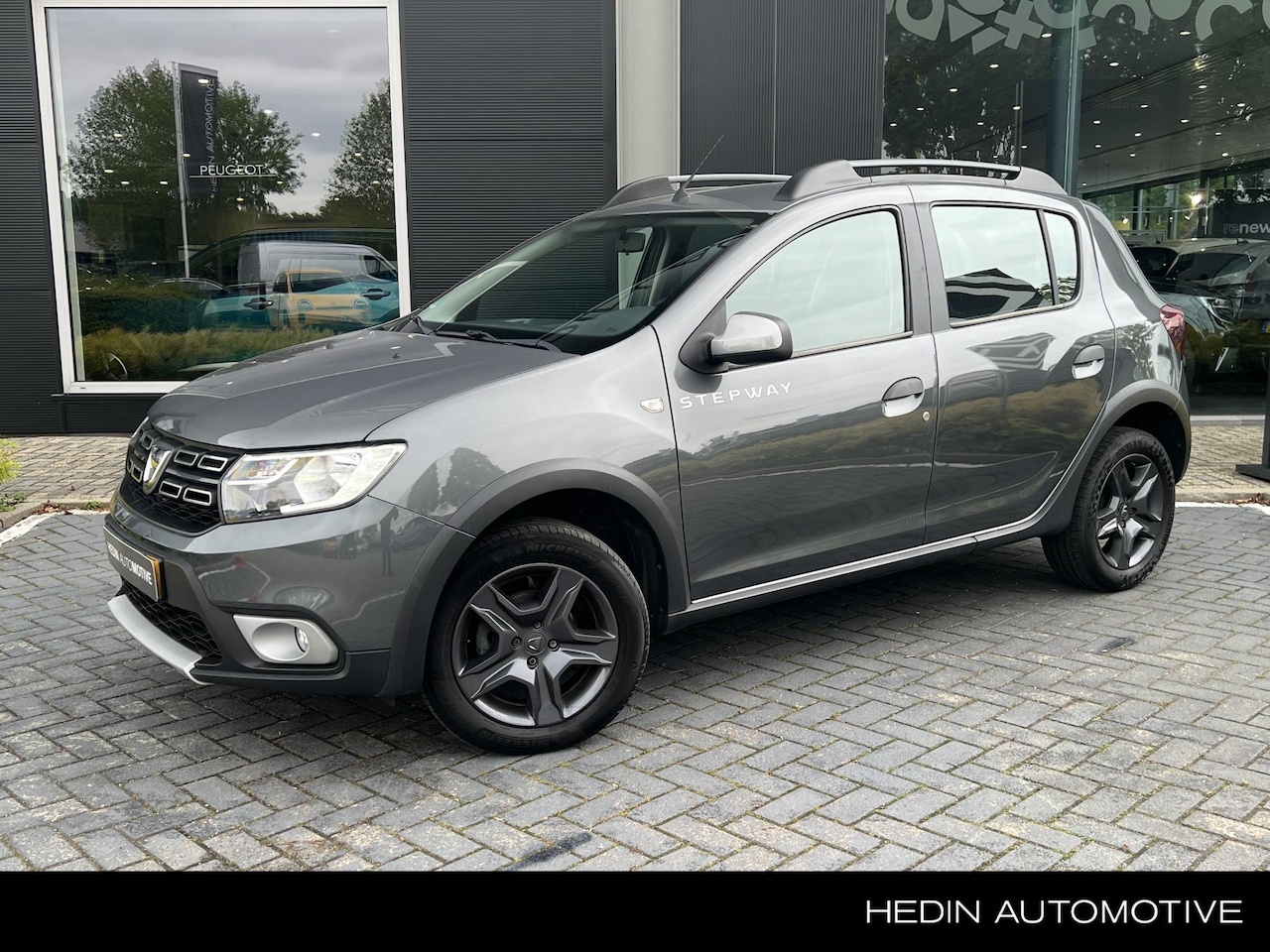 Dacia Sandero Stepway - 0.9 TCe SL | Cruise | Airco | Navigatie - AutoWereld.nl