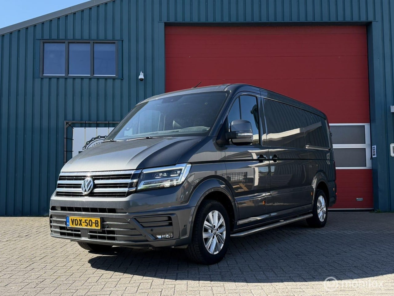 Volkswagen Crafter - Bestel 35 2.0 TDI L3H3 DC Highline - AutoWereld.nl