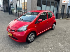 Toyota Aygo - 1.0-12V AIRCO 182 DKM BOEKJES