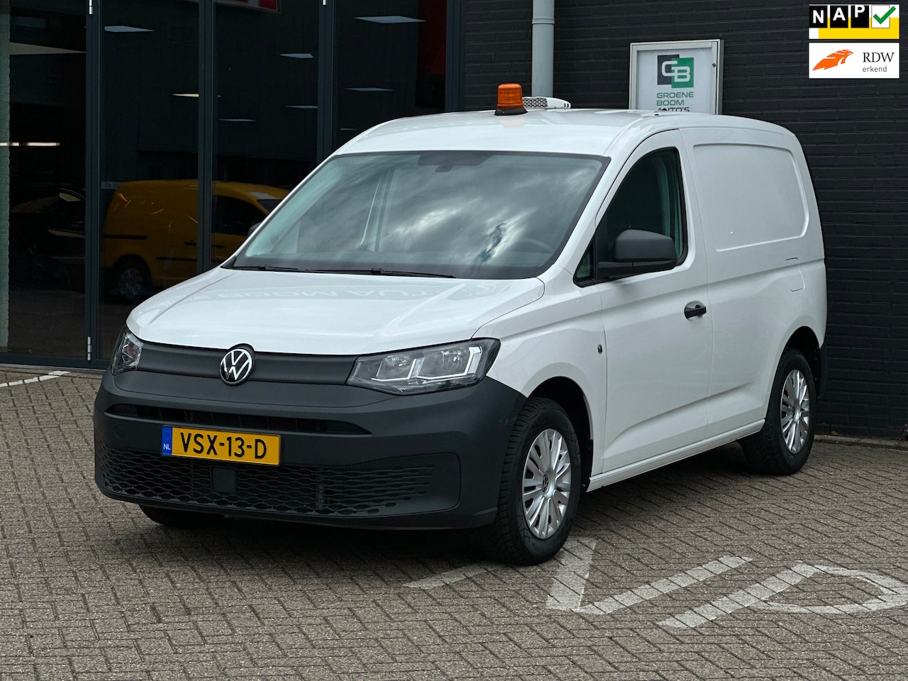 Volkswagen Caddy Cargo - 2.0 TDI Comfort/1STE EIG/APP-CONNECT/NAVI/NL-AUTO NAP!! - AutoWereld.nl