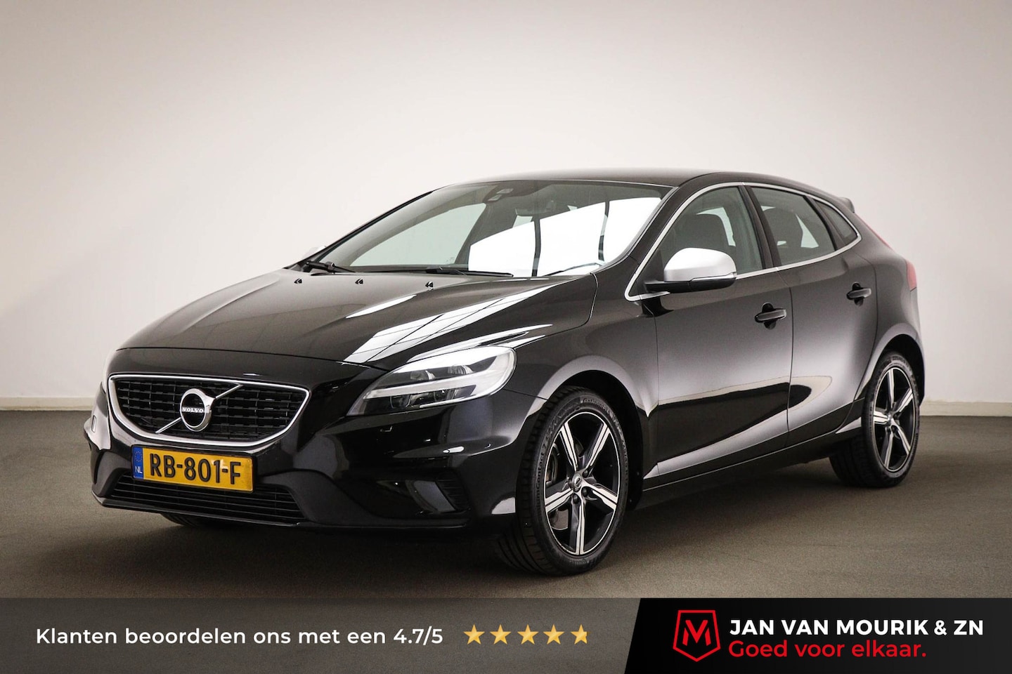 Volvo V40 - 2.0 T4 Business Sport | HALF LEDER | STOELVERWARMING | CAMERA | TREKHAAK AFNEEMBAAR - AutoWereld.nl