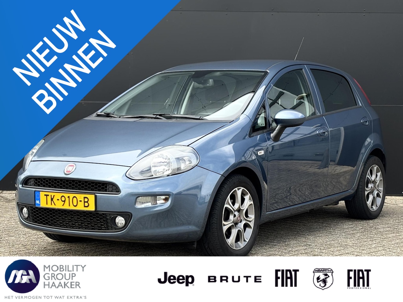 Fiat Punto Evo - 0.9 TwinAir Sempre | Navigatie | Climate control | Dealeronderhouden - AutoWereld.nl