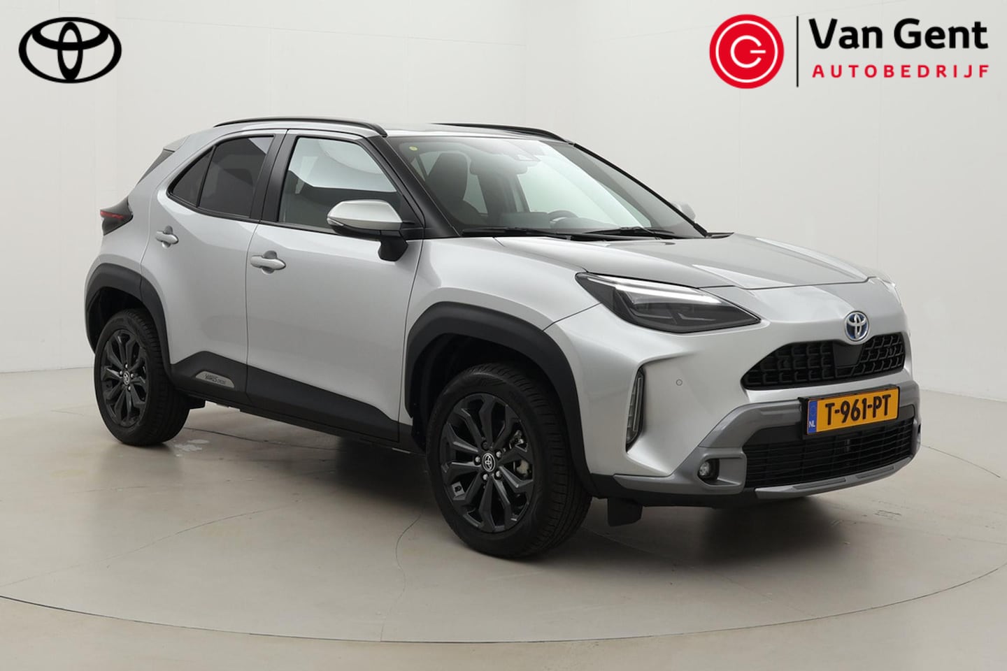 Toyota Yaris Cross - 1.5 Hybrid Explore | Apple Carplay / Android Auto | Stoelverwarming | Parkeersensoren voor - AutoWereld.nl