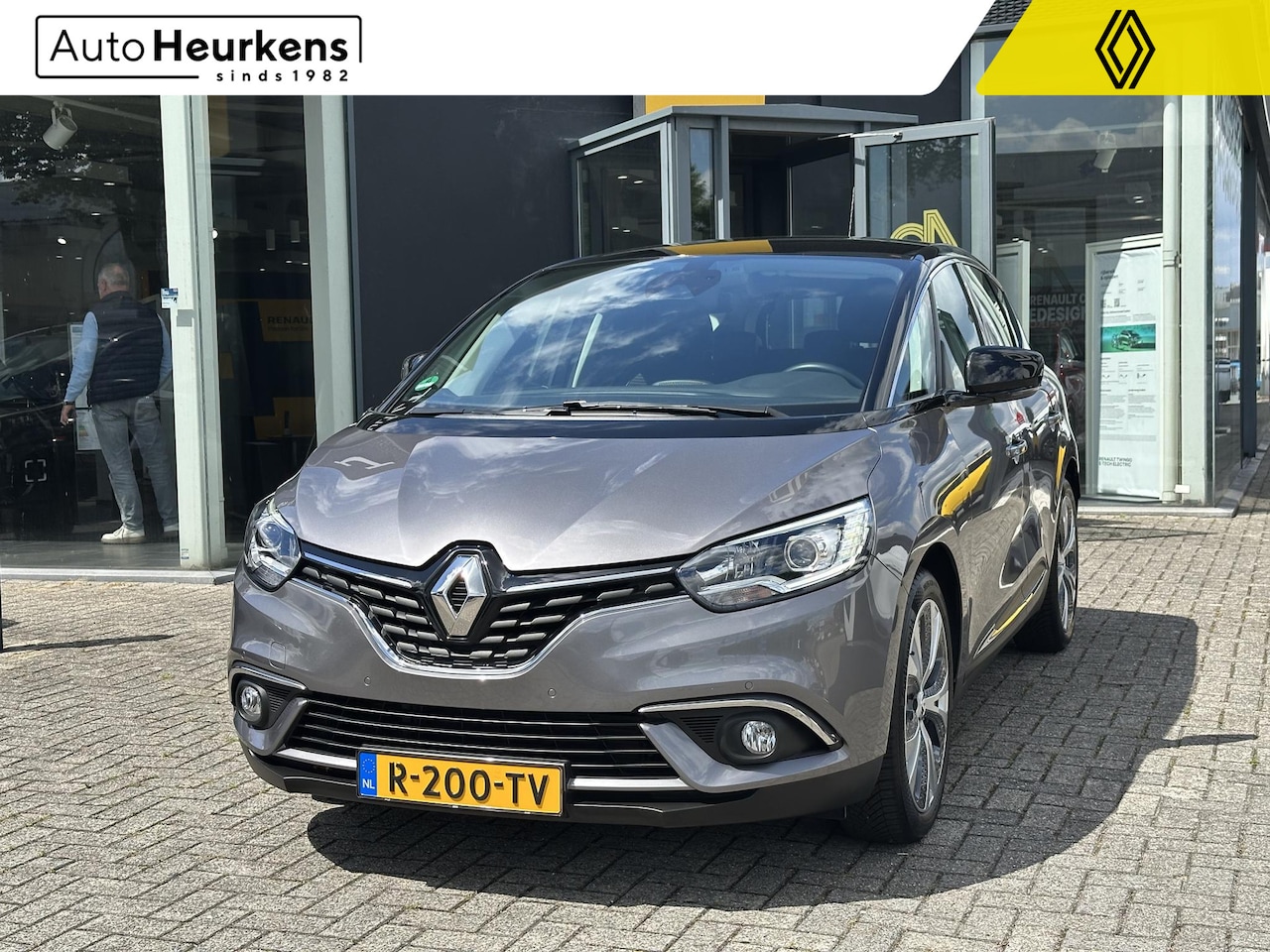 Renault Scénic - TCe 120 Intens l Two-tone l Achteruitrijcamera l Vierseizonenbanden - AutoWereld.nl