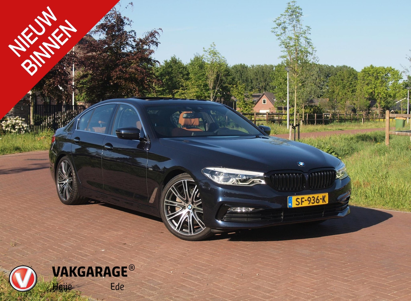 BMW 5-serie - 530i High Executive | Panoramadak | Sfeerverlichting | Apple Carplay | Cruise Control | - AutoWereld.nl