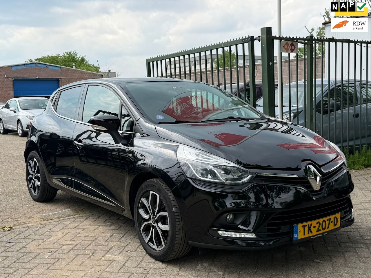 Renault Clio - 0.9 TCe Limited Trekhaak navigatie cruis control parkeer sensor - AutoWereld.nl