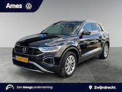 Volkswagen T-Roc - 1.0 115pk TSI Life Edition Parkeerassistent (Park Assist) | Achteruitrijcamera 'Rear View'