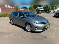 Toyota Auris Touring Sports - 1.8 Hybrid Aspiration(NIEUWE APK)