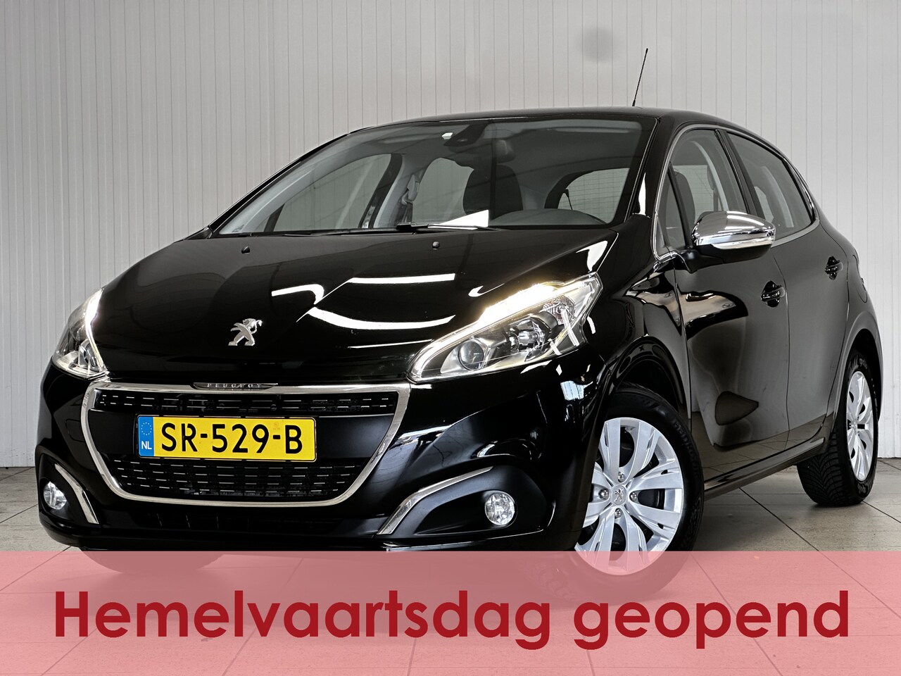 Peugeot 208 - 1.6 BlueHDi Blue Lease Executive/ D-Riem verv: 189.000 KM!/ Facelift!/ Apple + Android/ Na - AutoWereld.nl