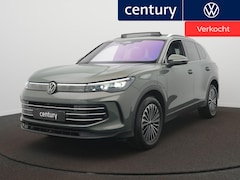 Volkswagen Tiguan - 1.5 eHybrid Elegance Automaat - IQ light - Panoramaschuif-kanteldak - Navigatie - Trekhaak