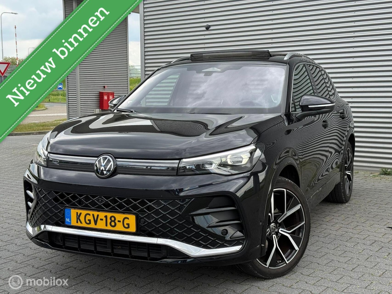 Volkswagen Tiguan - 1.5 eTSI R-Line Business 1.5 eTSI R-Line Business - AutoWereld.nl