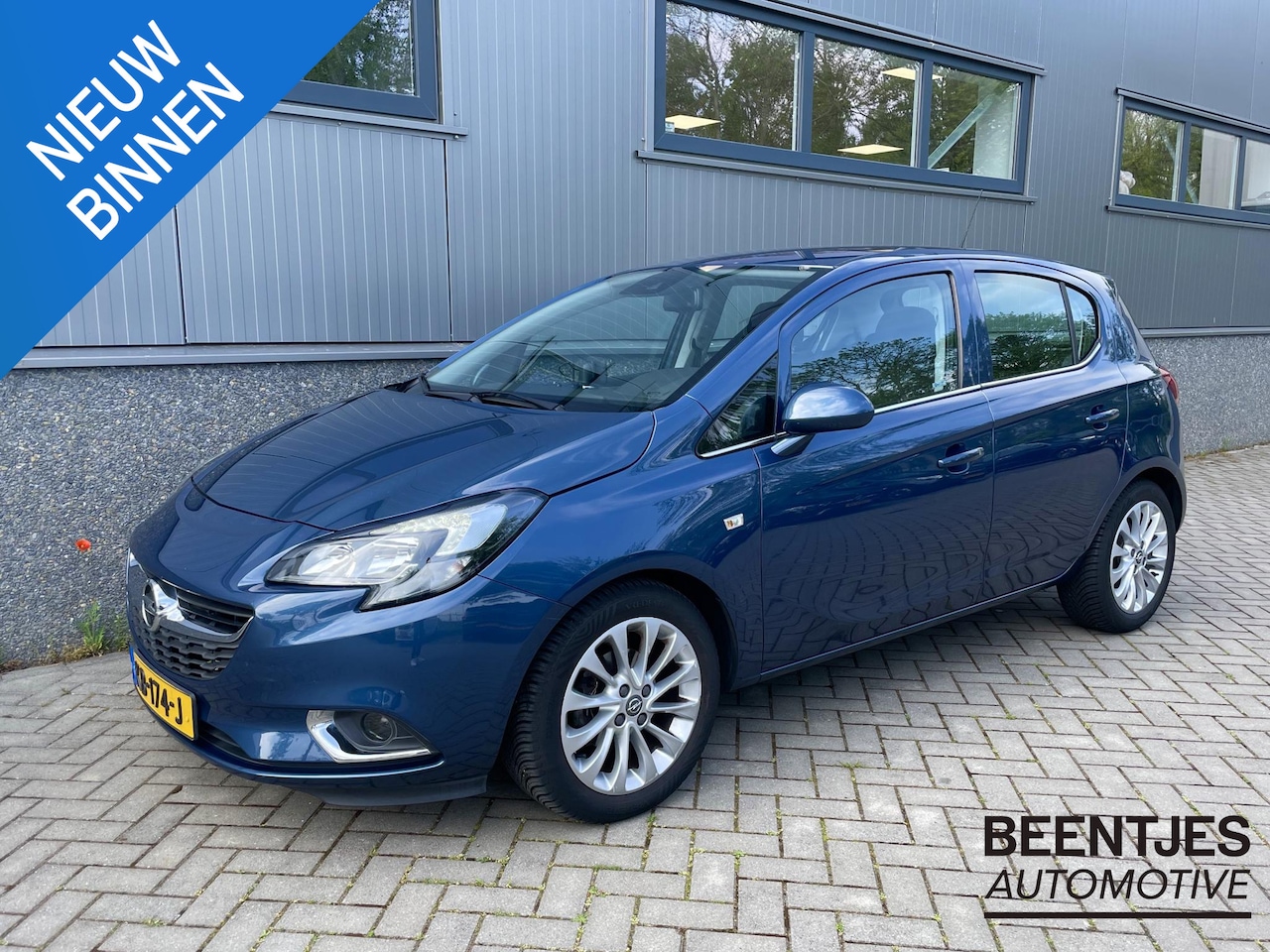 Opel Corsa - 1.4 Innovation Automaat | Stoel- stuurverwarming | Muziek streamen | Perfect onderhouden - AutoWereld.nl