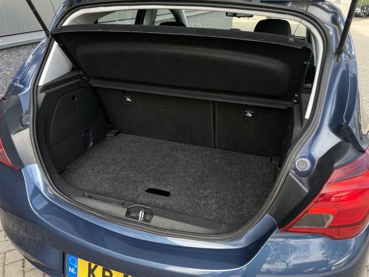 Opel Corsa - 1.4 Innovation Automaat | Stoel- stuurverwarming | Muziek streamen | Perfect onderhouden