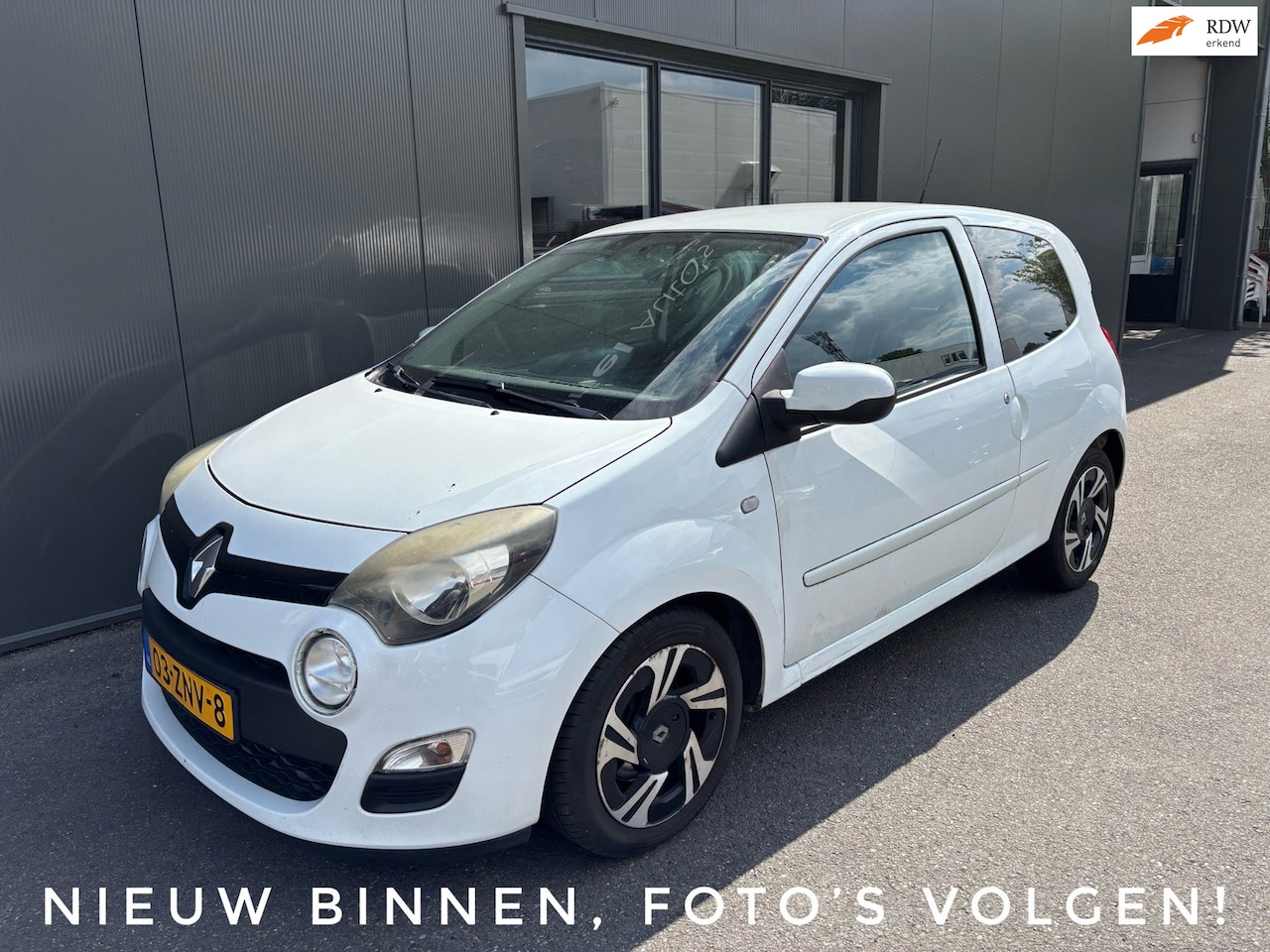 Renault Twingo - 1.2 16V Collection / Airco / Radio! - AutoWereld.nl
