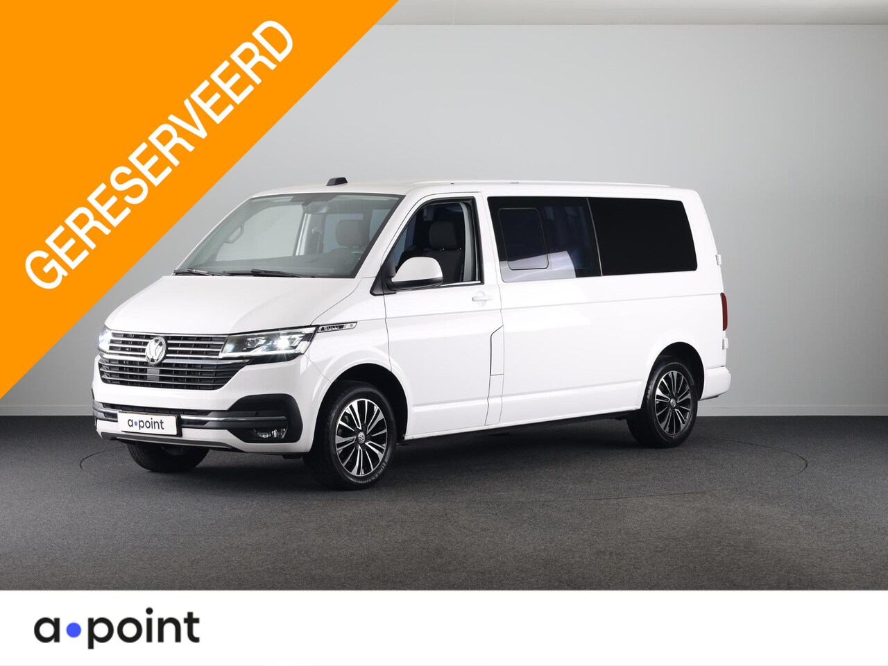 Volkswagen Transporter - 2.0 TDI L2H3 28 Bulli 150 PK DSG (Automaat) | Dubbele cabine | Trekhaak | Parkeercamera | - AutoWereld.nl
