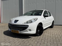 Peugeot 206 - 1.4 XS Airco Bluetooth NAP Logisch Trekhaak