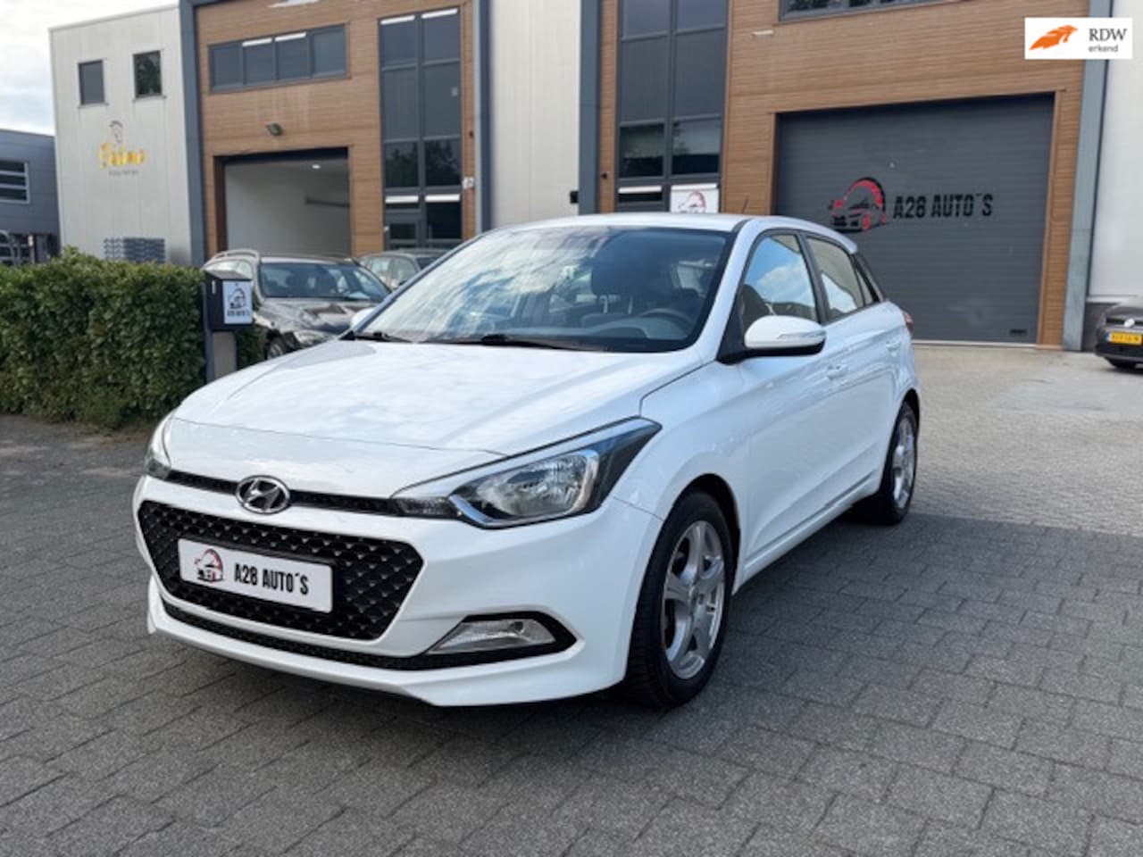 Hyundai i20 - 1.2i ActiveVersion | NAP | AIRCO | Zuinige auto - AutoWereld.nl